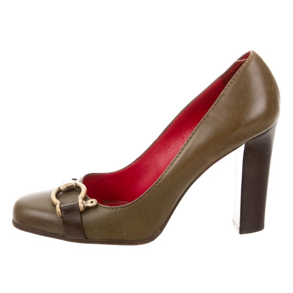 BURBERRY Leather Buckle Pumps - Picture 3 of 5